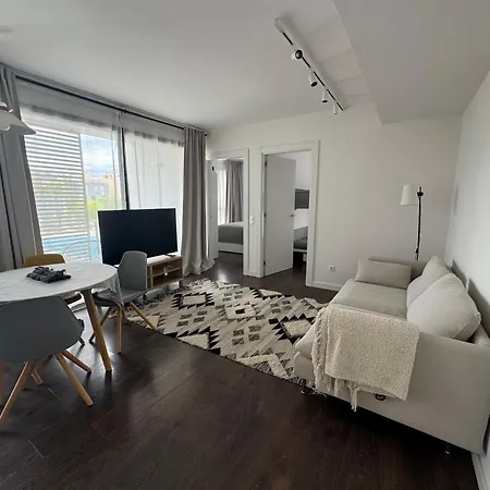 アパート Modern Flat By The Sea With Swimming Pool - Two Bedroom