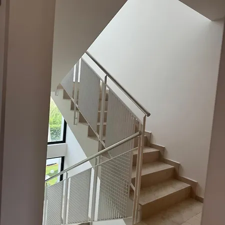 アパート Modern Flat By The Sea With Swimming Pool - Two Bedroom プラヤ・デアロ